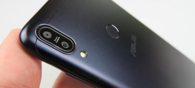 ASUS ZenFone Max Pro (M1): Hardware ceva mai next level decât la un battery phone clasic