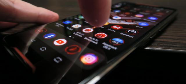 ASUS ROG Phone: Benchmark-uri de campion la categoria Snapdragon 845