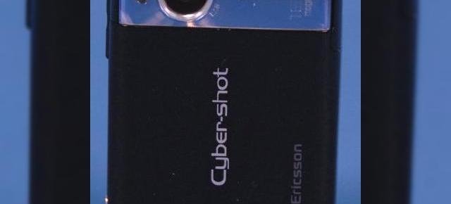 Telefonul cu cameră de 16 megapixeli Sony Ericsson Cyber-shot S006, În teste la FCC