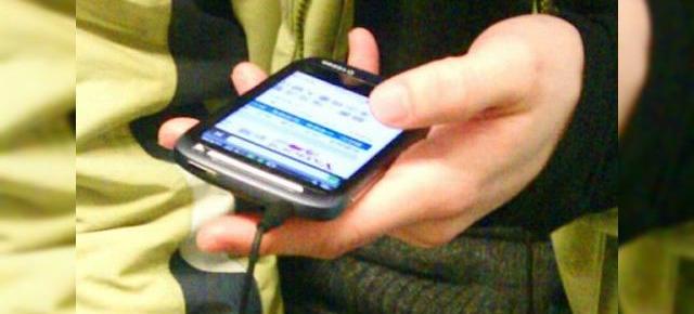 HTC Desire2 fotografiat sub formă de prototip?