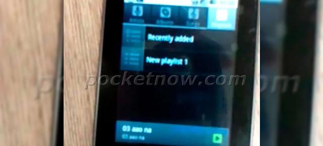 Samsung pregătește un telefon cu tastatură QWERTY portrait glisantă, un nou BlackJack?