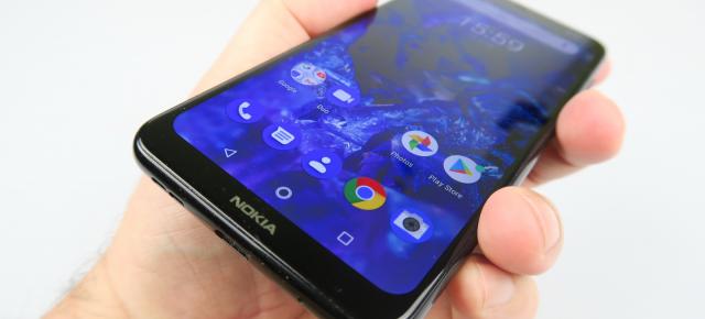 Nokia 5.1 Plus: Design elegant, dar cam generic