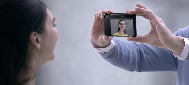 MWC 2019: Huawei Mate X devine oficial: telefon pliabil de 8 inch, cu 5G şi preţ de 2300 de euro