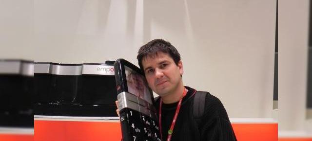 MWC 2011: Emporia ne prezintă telefonul-SOS, Însoțit de un ceas accesoriu și un handset ultra-rezistent (Video)