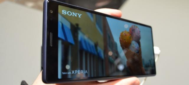 MWC 2019: Sony Xperia 10 Plus - Prezentare hands-on a telefonului cu ecran 21:9, format foarte alungit (Video)