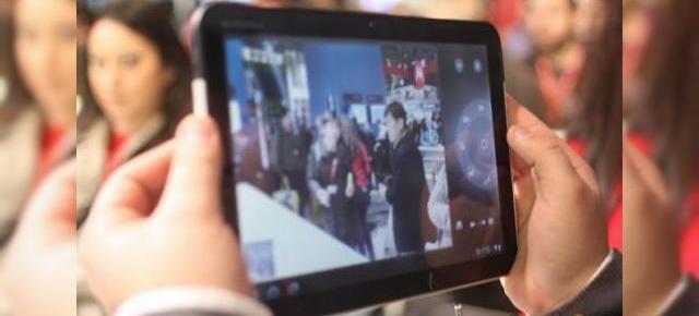 Producția lui Motorola Xoom costă 278 de dolari, cu 33 mai mult decât cea a lui Apple iPad