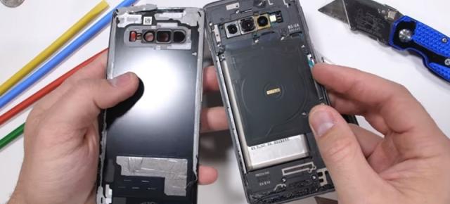 Samsung Galaxy S10 este disecat şi de JerryRigEverything; Iată cum stăm cu cititorul ultrasonic de amprente şi noul heat pipe (Video)
