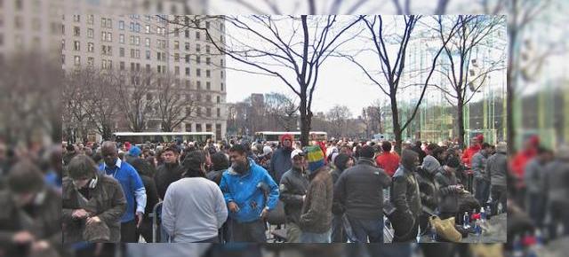 iPad 2 a epuizat stocul În doar 24 de ore, analiștii estimează vânzări mai bune decât ale primei tablete