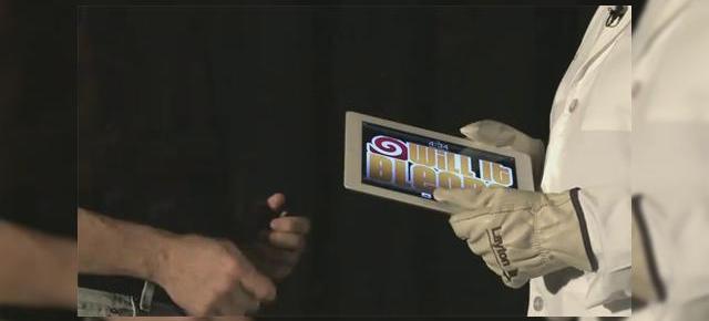 iPad 2 rupt În două și transformat În cenușă Într-un nou episod Will It Blend (Video)