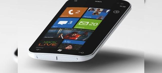 Se lucrează deja la primele telefoane Nokia cu Windows Phone 7, conform CEO-ului Stephen Elop