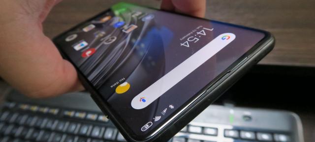 Xiaomi Mi Mix 2S: Hardware incremental crescut, s-a umblat mai mult la putere de procesare şi optică