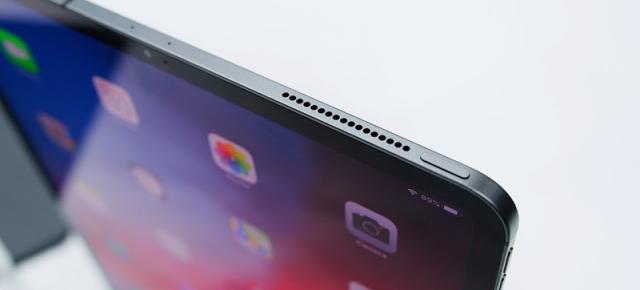 iOS 13 va aduce și îmbunătățiri pentru multitasking pe iPad, actualizări pentru aplicații și un Dark Mode