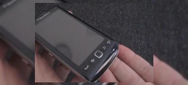 BlackBerry Torch 9860 apare intr-un nou clip hands-on; Iata noul Torch! (Video)