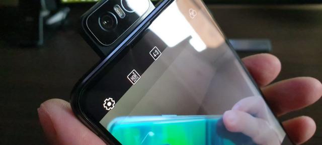 ASUS ZenFone 6: Design ergonomic, complex, meşteşugit