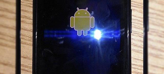 Încă un telefon cu ecran 720p: Motorola Droid HD; Iată-l!