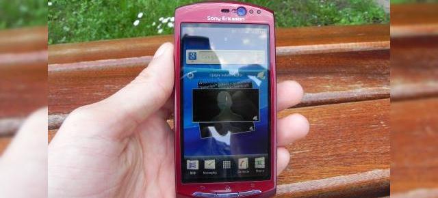 Sony Ericsson se joacă de-a update-ul la Ice Cream Sandwich pentru telefoanele din seria Xperia