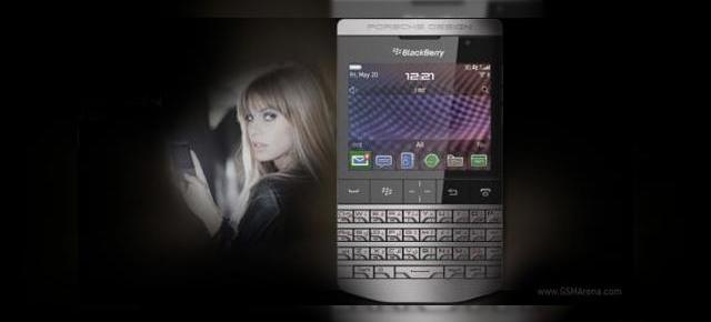 BlackBerry P9981, un nou telefon de lux creat de Porsche Design