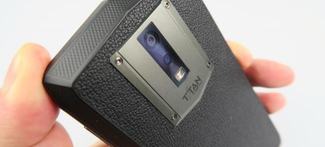 iHunt Titan P11000 Pro: Camera lui ZenFone 3, reincarnată cu ceva promisiuni extra