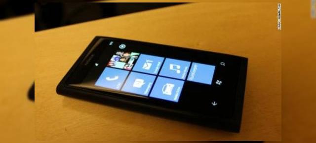 Review Nokia Lumia 800 la CNN sau mai bine zis "dacă nu te pricepi nu te băga"