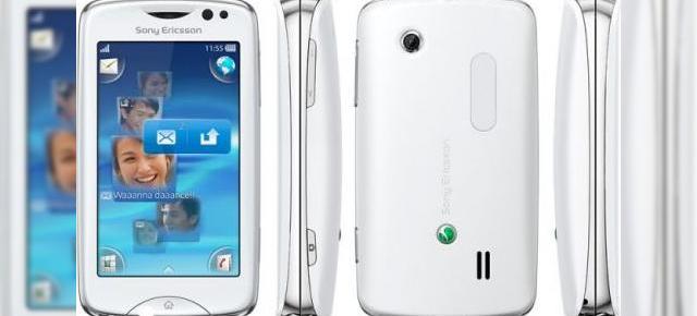 Sony Ericsson TXT Pro - ultimul mohican În rândul telefoanele ieftine cu tastatură qwerty culisantă?