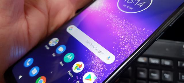 Motorola One Macro: Benchmark-uri apropiate de Xiaomi Mi-uri şi Redmi-uri accesibile
