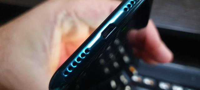 Allview V4 Viper: Acustica aduce surprize plăcute