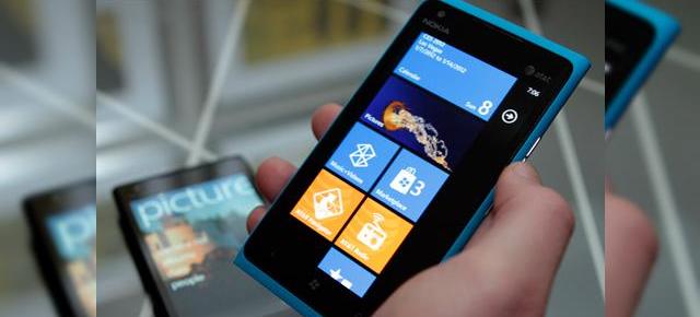 CES 2012: Nokia Lumia 900 anunțat oficial În Las Vegas - iată-i specificațiile și un prim clip hands on (Video)