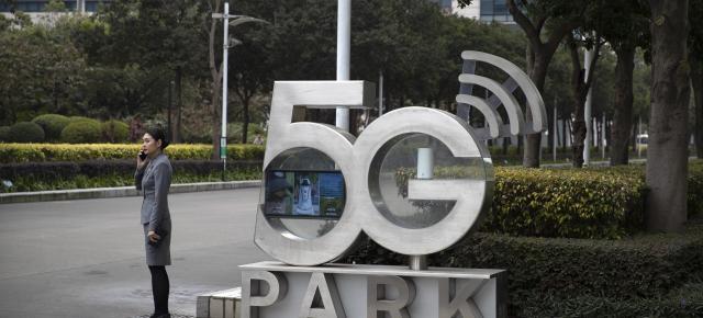 Mutare neaşteptată: Pentagonul susţine cauza Huawei în faţa unor noi restricţii americane