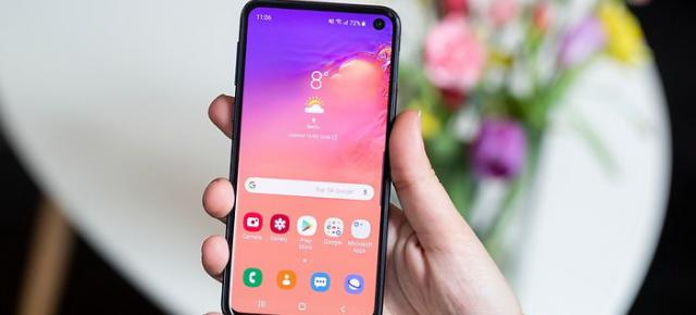 Mini Turul Magazinelor #120: Prima oară când văd Motorola Moto G8 Plus listat + redus, Galaxy S10e la discount