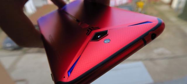 ZTE Nubia Red Magic 3S: Hardware de flagship 2019+ completat de extra-uri de gaming