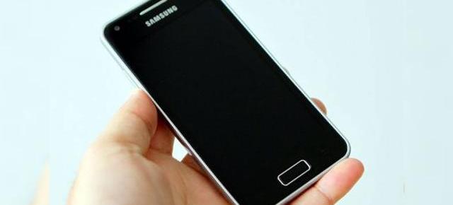 Samsung Galaxy S Advance Într-un prim preview, părerile inițiale sunt bune