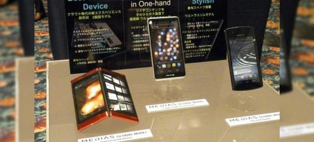 NEC prezintă 3 telefoane noi cu LTE și Android 4.0; Unul dintre ele arată ca Sony Tablet P... Întors pe dos