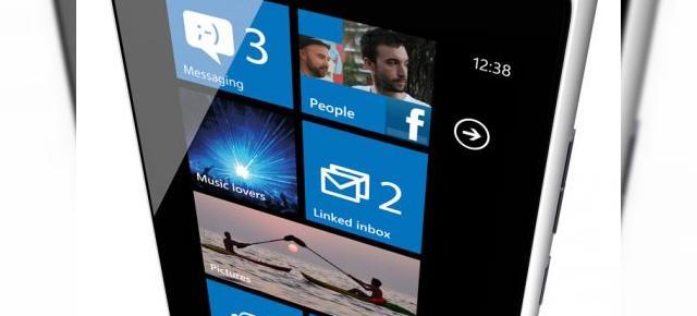 Nokia Lumia 900 și Nokia Lumia 610 - extindere a gamei Windows Phone