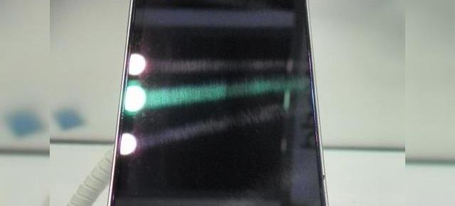MWC 2012: ZTE Era preview - un telefon quad-core cu Android 4.0 și de la chinezi (Video)