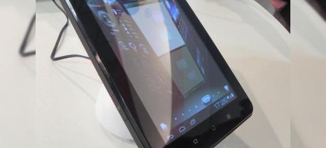 MWC 2012: ViewSonic ViewPad G70 hands on tableta Android 4.0 cu ecran de 7 inch, interfață 3D (Video)