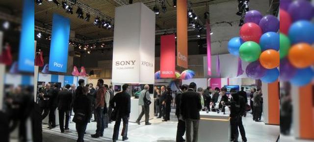 Standul Sony de la MWC 2012 - elegant, divers etnic, minimalist (Video)