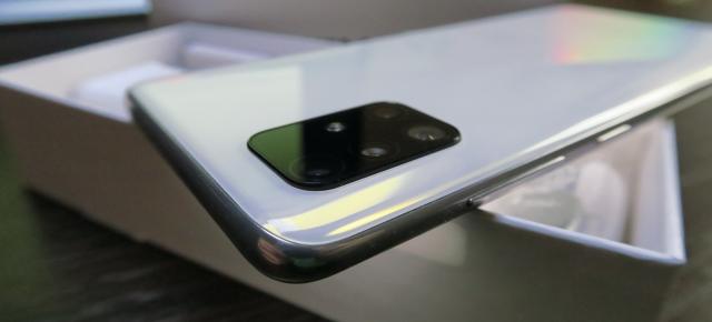 Samsung Galaxy A51: Baterie sub Galaxy A50, dar în continuare bună