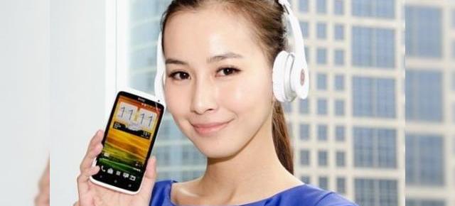 HTC One X Deluxe Limited Edition aduce Beats Solo la pachet