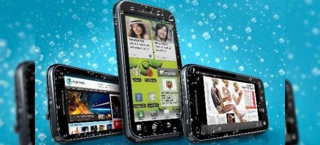 Telefoane Android În oferta Cosmote: Motorola Defy+ vs Sony Ericsson Xperia Neo V