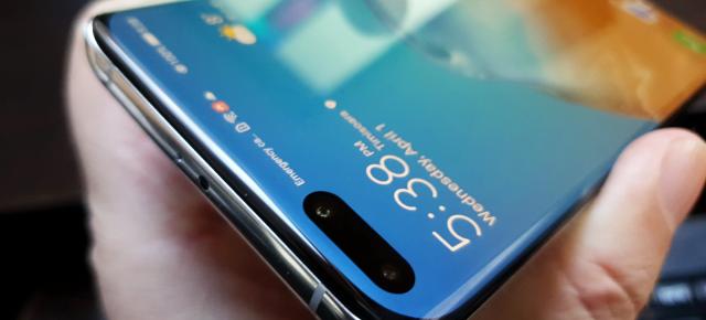 Huawei P40 Pro: Conectivitate 5G, WiFi 6+, infraroşu