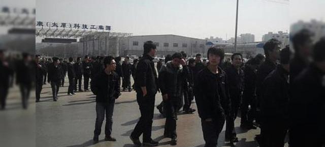 Muncitorii Foxconn intră În grevă, refuză să lucreze la iPhone 5?! (Video)