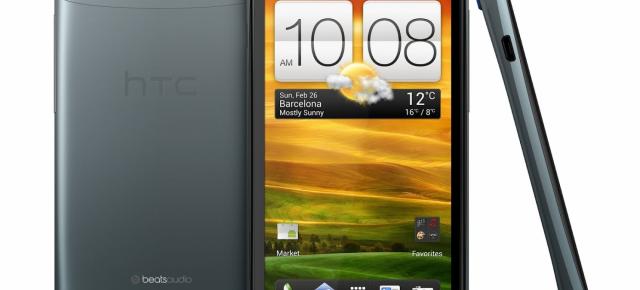 HTC One S și prețul afișat de un magazin online local