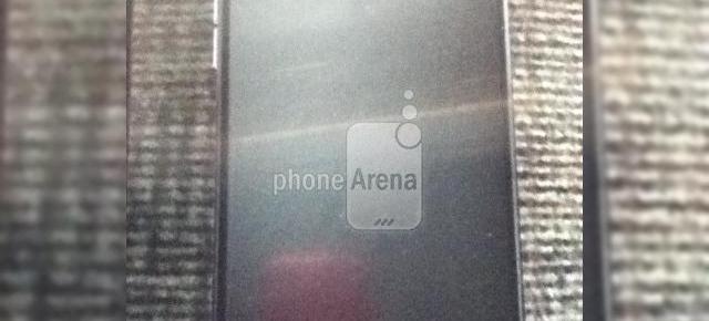 Prima imagine REALĂ cu Samsung Galaxy S III?