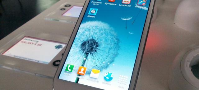 Care este cea mai bună ofertă pentru Samsung Galaxy S III? Analiză a prețurilor de la Vodafone, Orange, Cosmote și magazine online