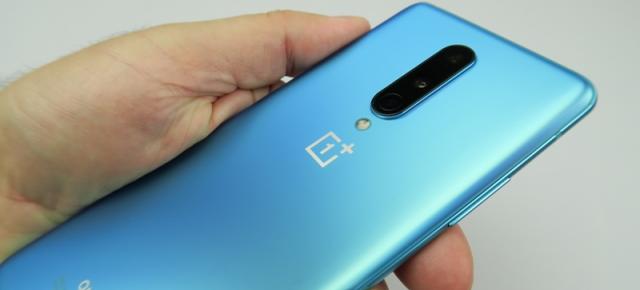OnePlus 8T are dezvăluite primele dotări prin intermediul unei scăpări din codul aplicației Camera