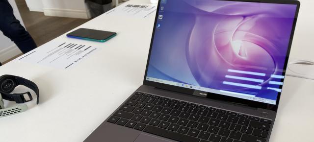 Am văzut la treabă cele mai noi produse din ecosistemul Huawei: router 5G, router WiFi, boxa cu tehnologie Devialet + laptop-uri