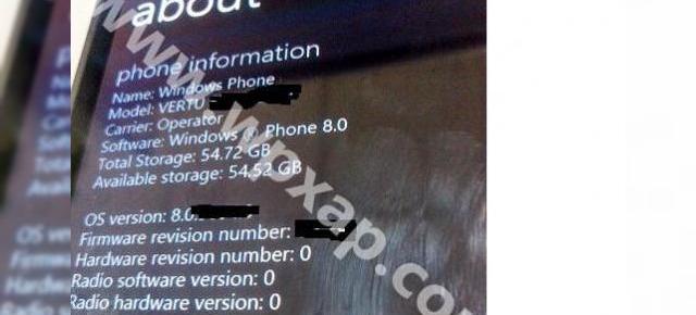Prototip Nokia Vertu cu Windows Phone 8 la bord?! Iată o imagine!