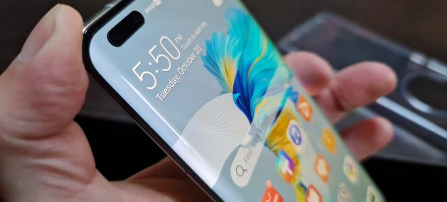 Huawei Mate 40 Pro are ecran de la BOE, LG, Samsung, dar şi o componentă internă surpriză, producţie proprie