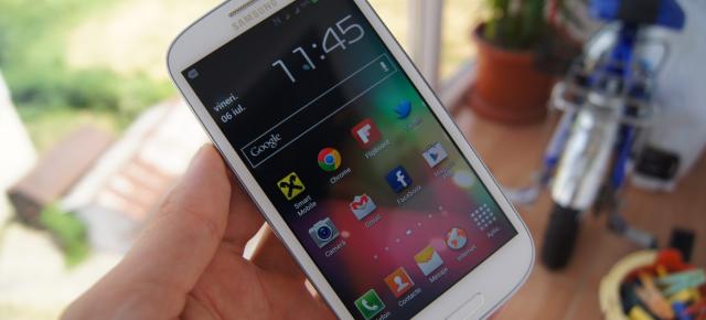 Cele mai bune telefoane mobile În opinia EISA pe 2012 - 2013