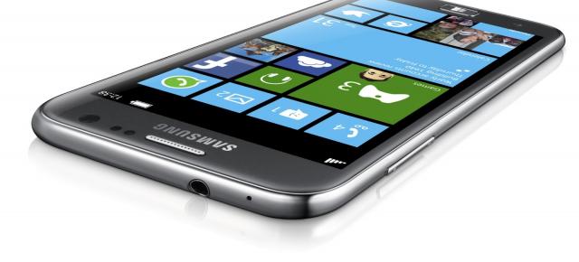 IFA Berlin 2012: Samsung ATIV S - smartphone cu Windows Phone 8